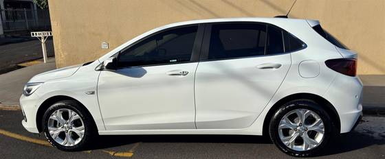 CHEVROLET ONIX 1.0 TURBO FLEX PREMIER AUTOMÁTICO